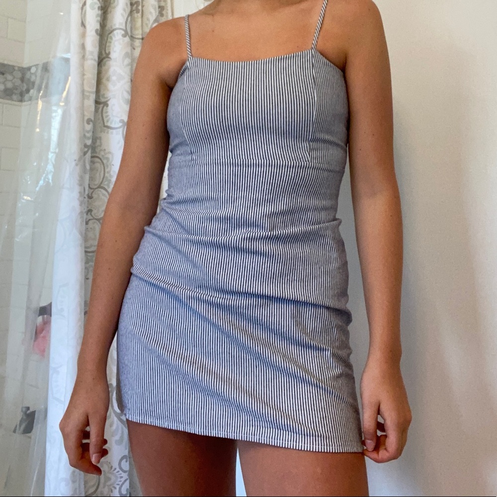Brandy Melville sun dress